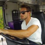 Der Bachelor 2017 Folge 3 – Sebastian in einem Eiswagen