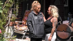 Das Sommerhaus der Stars 2020 Folge 10 - Lisha und Caroline Robens