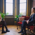 Der Bachelor 2021 Folge 8 – Michèle im Gespräch mit Nikos Schwester Christina