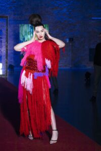 GNTM 2021 Folge 11 - Alex präsentiert sich ausdrucksstark